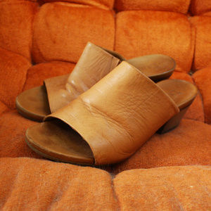 Comfort Walking Heels/Mules